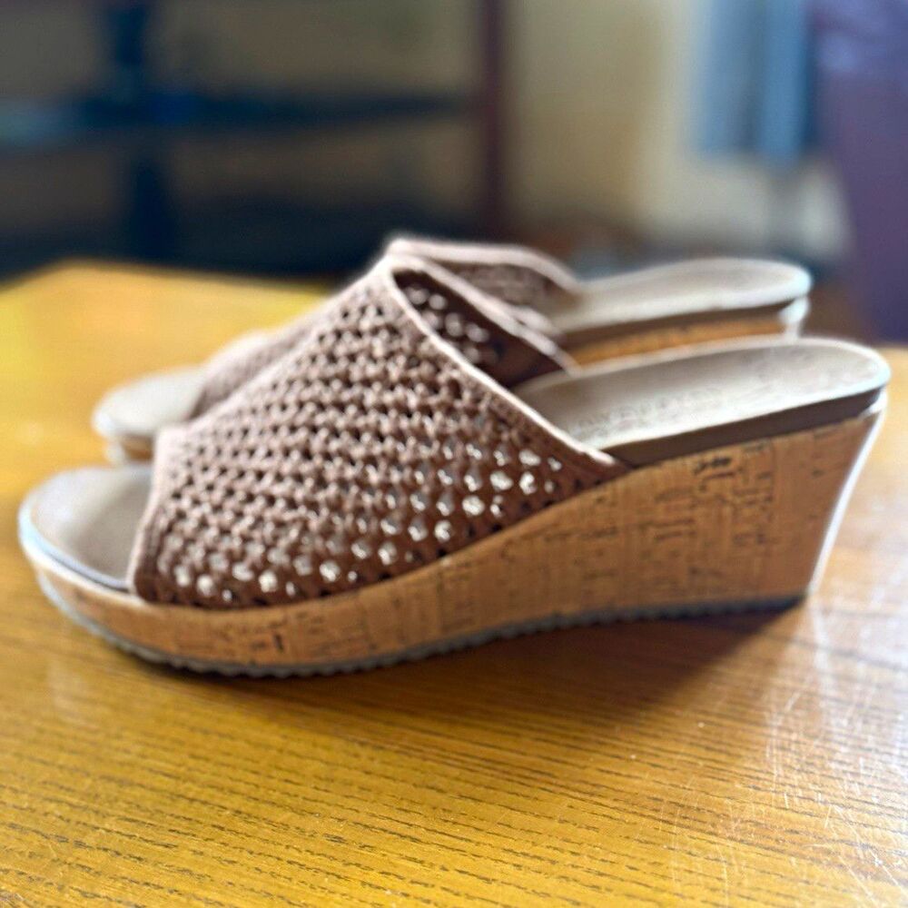 Skechers Women's Beige Woven Wedge Slide Slip On Sandals Synthetic Casual US 8